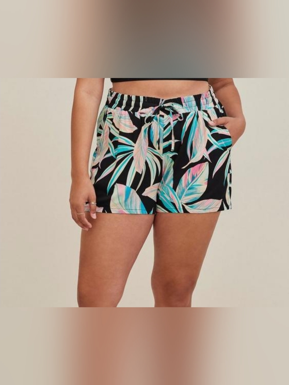 Torrid Size 4X Pull-On Challis Summer Leaf Tropical Soft Stretchy Shorts